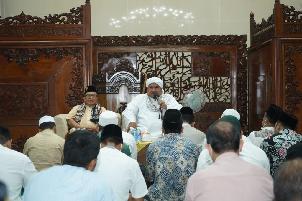 Civitas Unissula Diingatkan Pentingnya Birrul Walidain