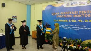 Lulus Cumlaude Dosen Keperawatan Unissula Raih Doktor