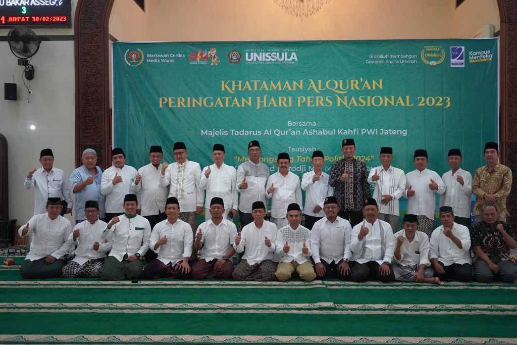 Wartawan dan Santri Unissula Khataman Bersama