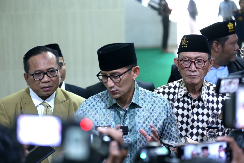 Sandiaga Ajak Mahasiswa Unissula Bangkitkan Ekonomi Kreatif