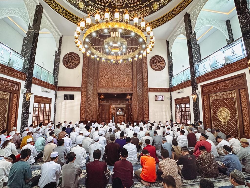 Masjid Ukhuwah Yang Megah Itu Kini Telah Dibuka Untuk Sholat Jumat