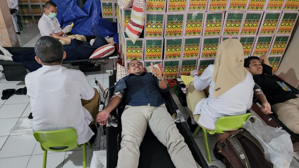 KSR Unissula Fasilitasi Donor Darah di Bulan Puasa