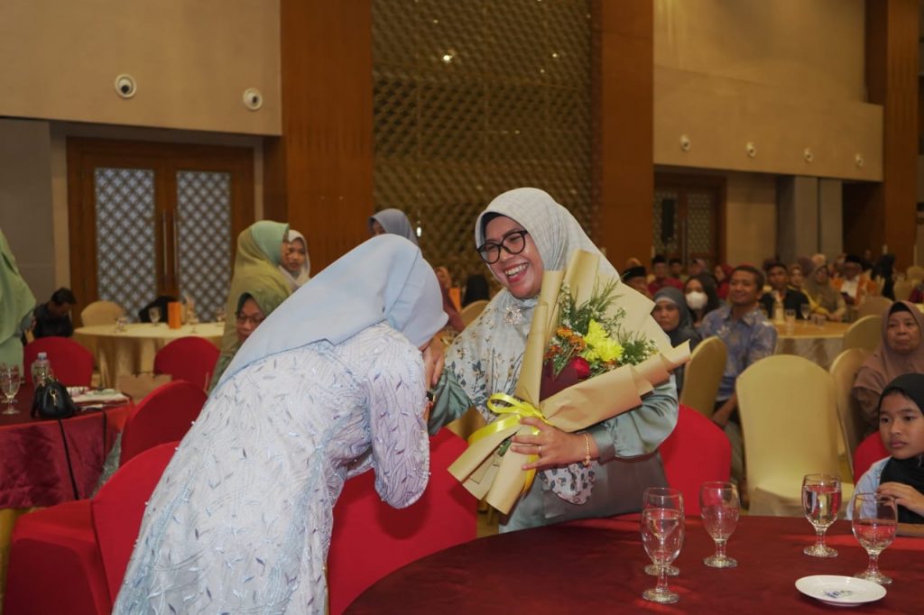 Alumni FBIK Unissula Lebih Percaya Diri Bersaing di Dunia Kerja