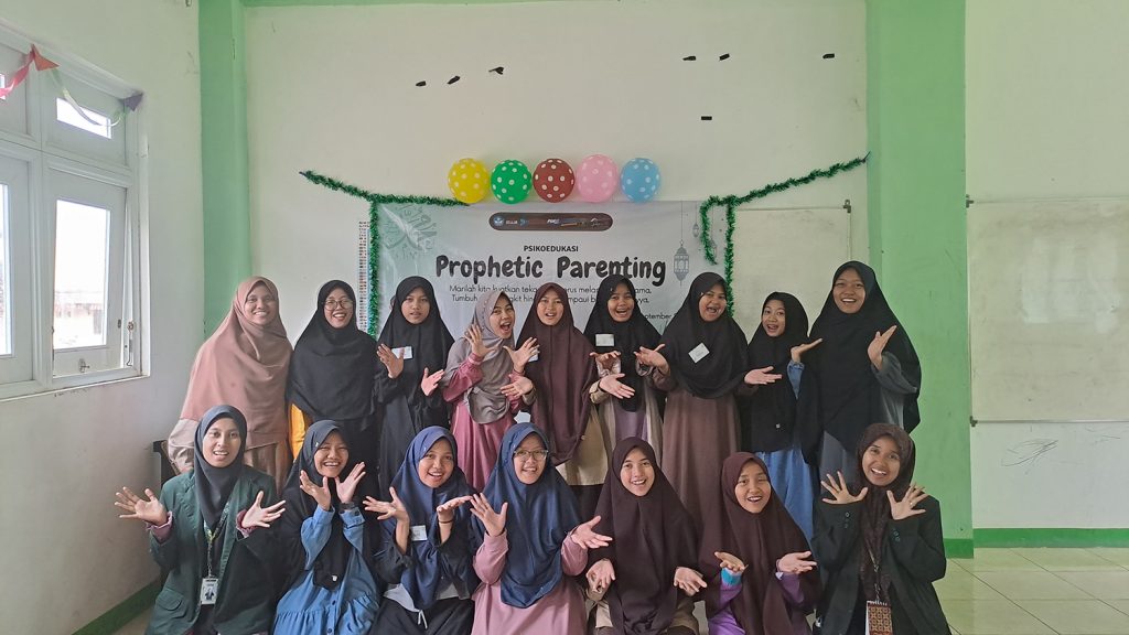 Mahasiswa Psikologi Unissula Kenalkan Psikoedukasi Prophetic Parenting 