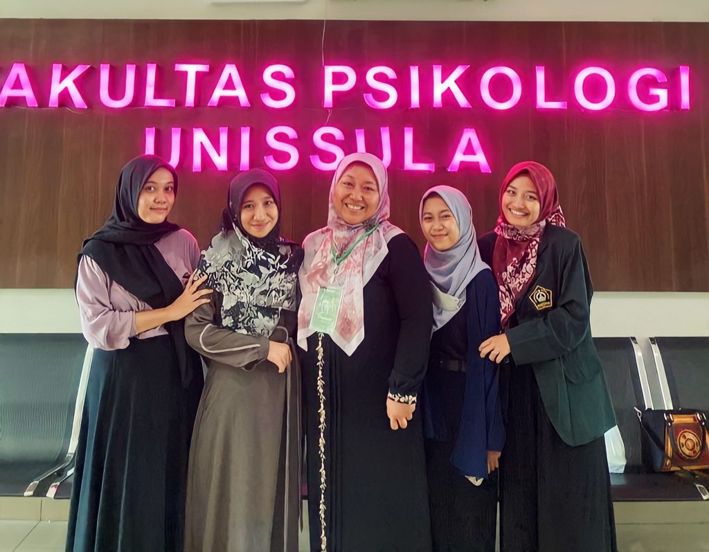 Mahasiswa Psikologi Unissula Teliti Fenomena Beauty Filter