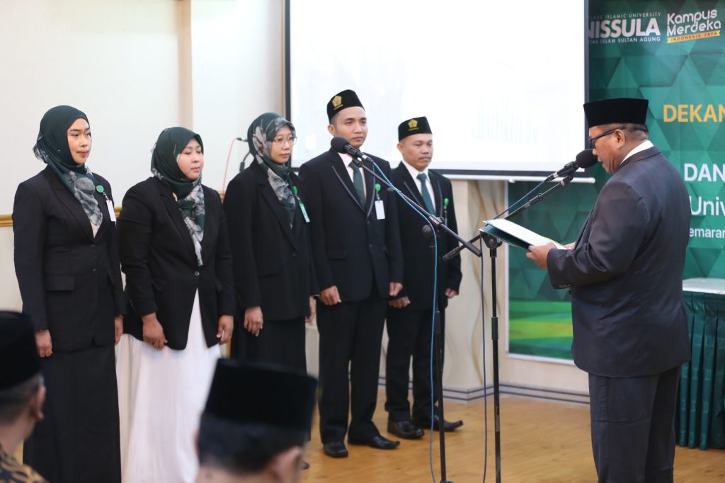 Dr Rina Wijayanti Dekan Baru Fakultas Farmasi Unissula