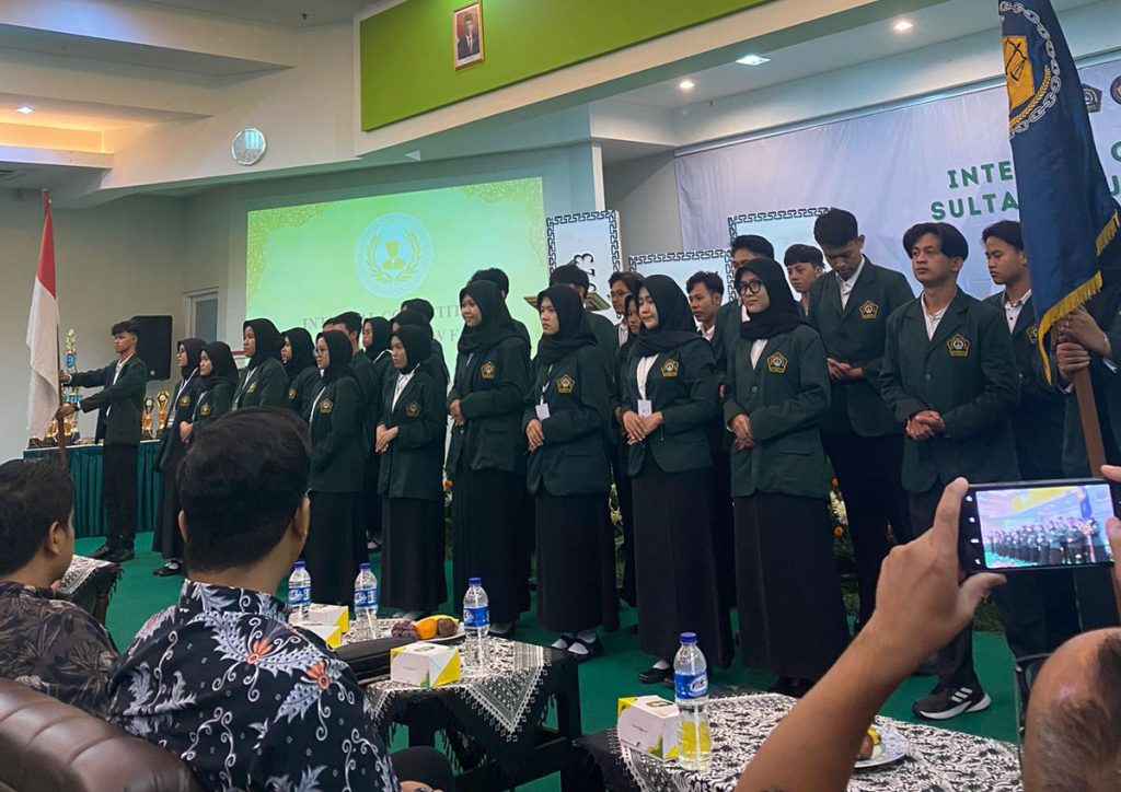 Mahasiswa FH Unissula Perkuat Kompetensi Debat