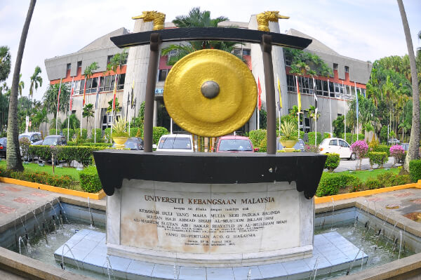 Mahasiswa Farmasi Unissula Go Internasional