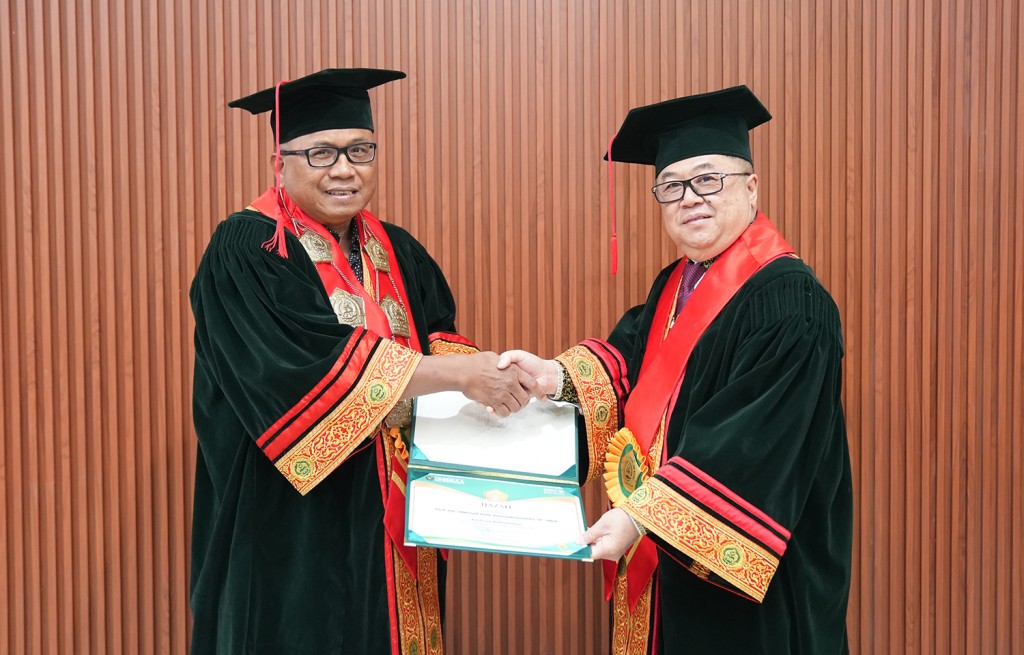 Anggota DPR RI Darmadi Durianto Raih Gelar Guru Besar