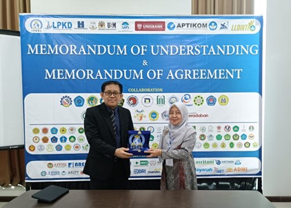Magister Teknik Elektro Unissula Kembangkan Kerjasama Internasional