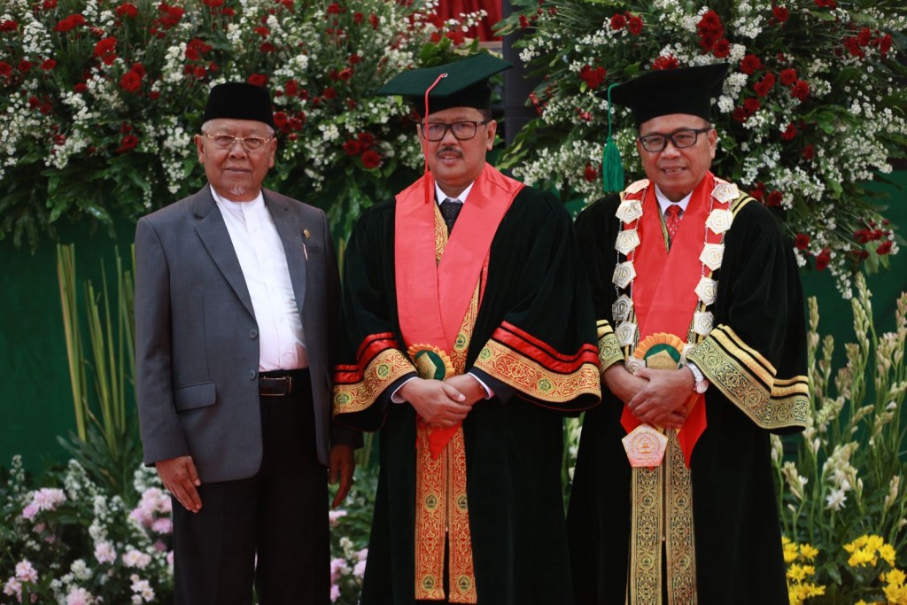 Prof Yanto, Hakim Agung MA Mendapat Gelar Guru Besar Dari Unissula