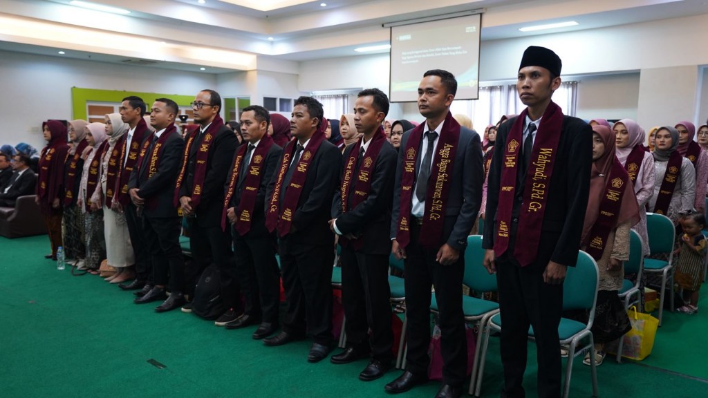 FKIP Unissula Sumpah 1421 Guru Khairaummah