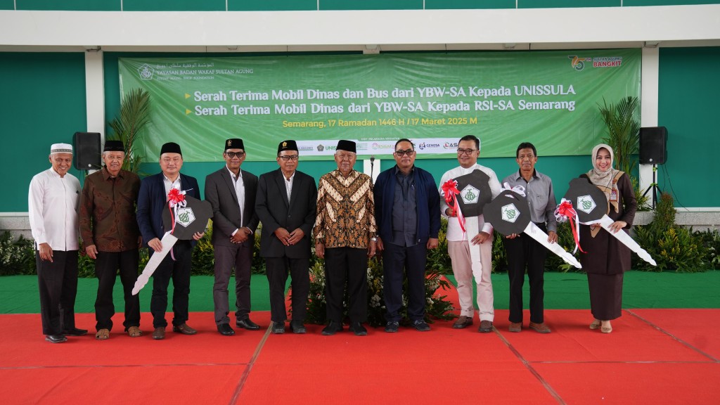 Unissula Terima 18 Kendaraan Dinas dari YBWSA