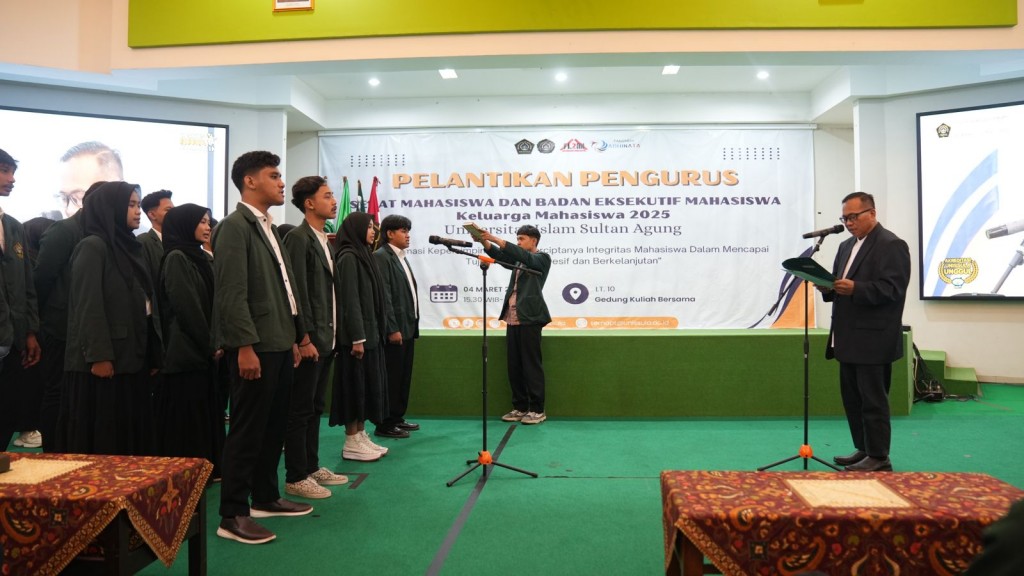 Rektor Lantik Senat dan BEM KM Unissula