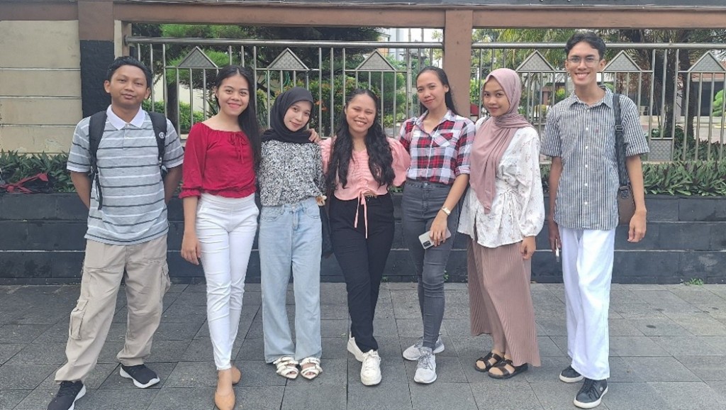 Mahasiswa Filipina Praktik Mengajar di Unissula