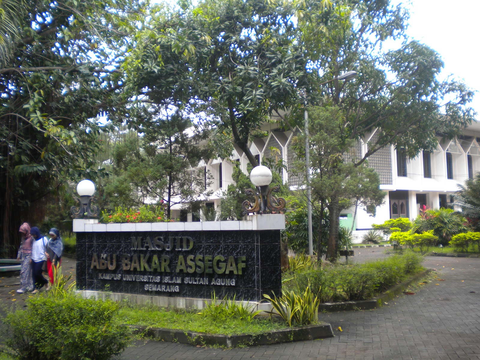 Abu Bakar Assegaf Mosque. panorama
