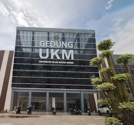 Panorama Gedung UKM