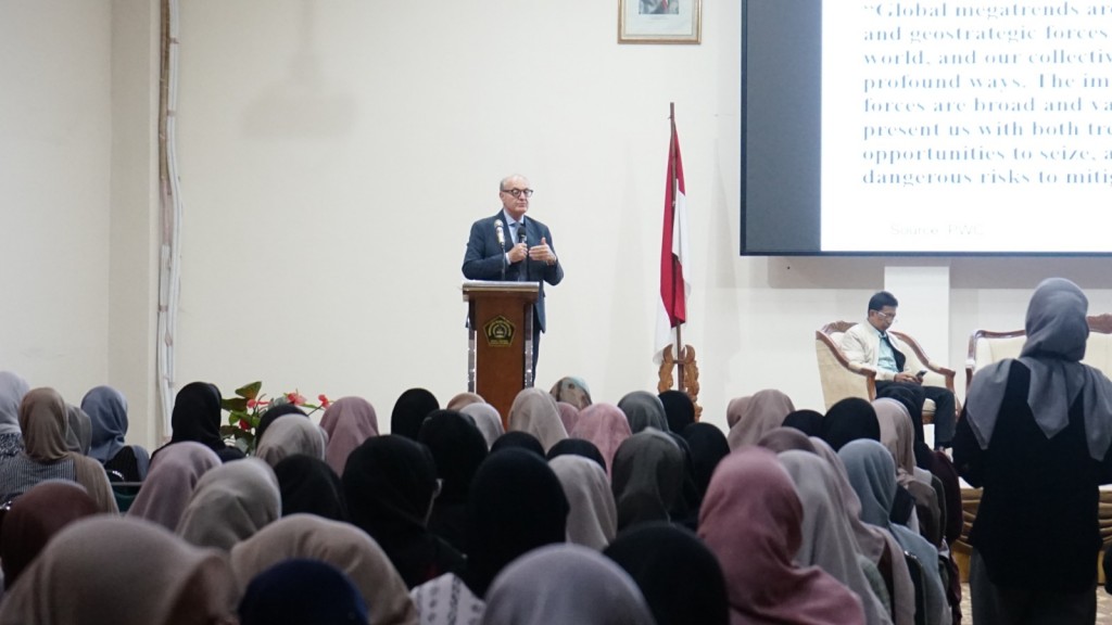 WhatsApp Image 2025-09-16 at 09.14.13 (1)