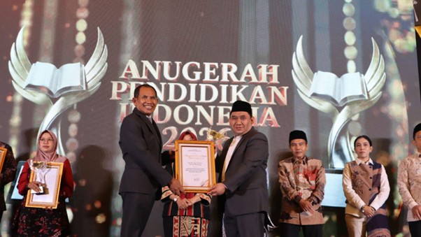 (23) Penghargaan FAI